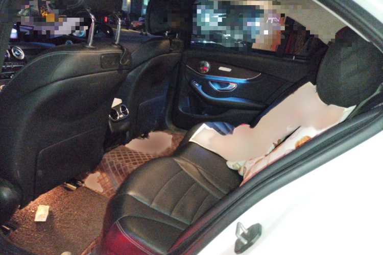 奔驰C级 2015款 C 200 L 4MATIC 运动版中控内饰7004