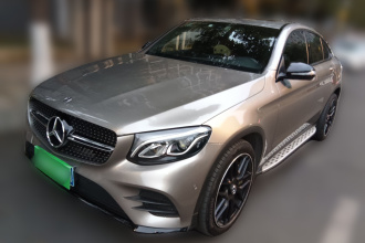 奔驰GLC轿跑 2019款 GLC 200 4MATIC 轿跑SUV