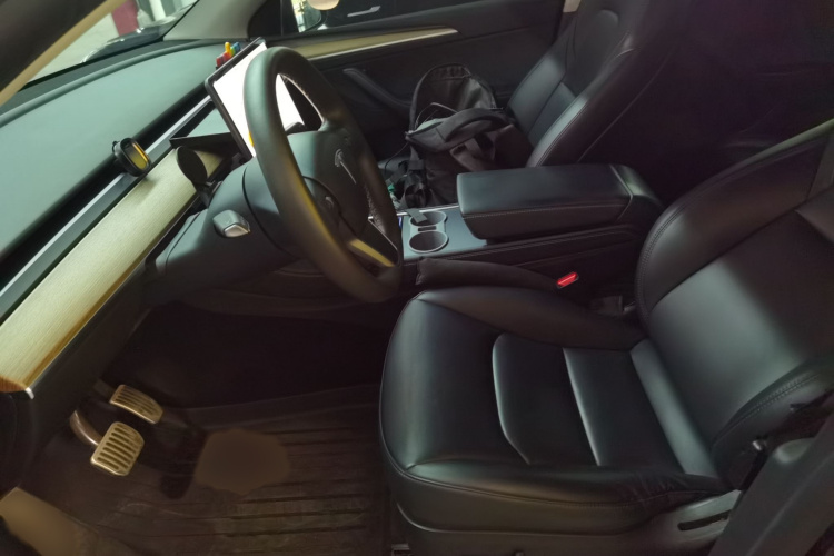 特斯拉 Model Y 2022款 后轮驱动版局部细节19