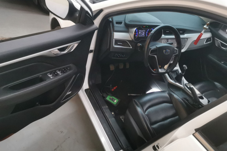 吉利汽车 远景 2018款 1.5L 手动幸福版中控内饰20