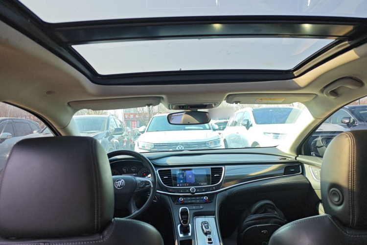 别克 君越 2022款 652T 豪华型中控内饰22