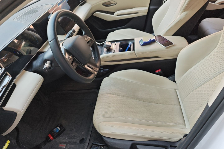 比亚迪 秦L 2024款 DM-i 80KM领先型局部细节19