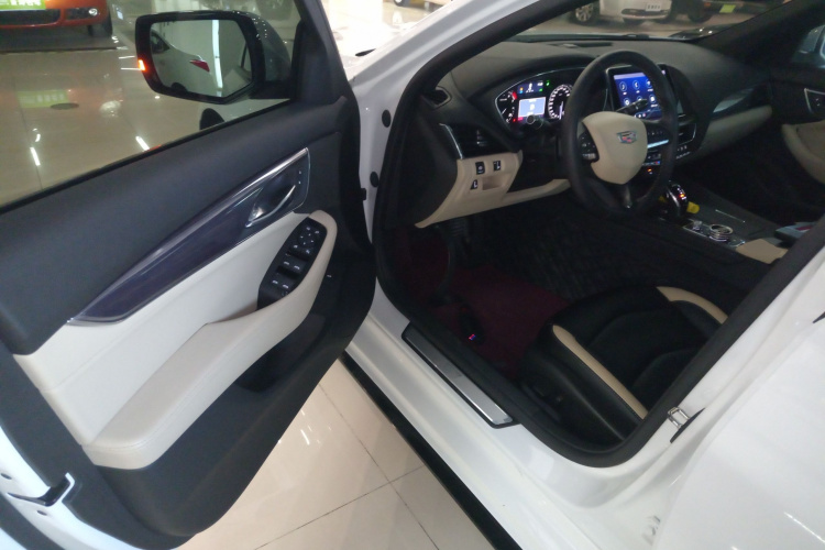 凯迪拉克CT5 2020款 28T 时尚运动型中控内饰7003