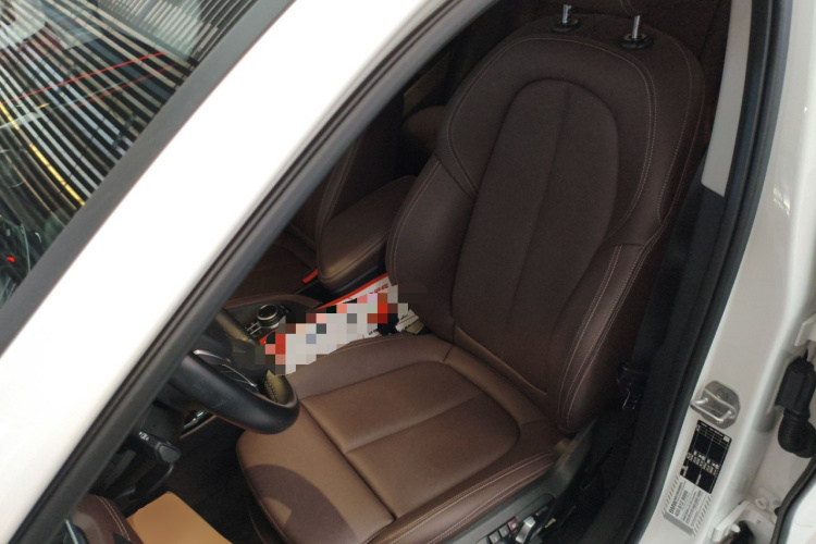 宝马X2 2022款 sDrive25i M运动套装中控内饰19