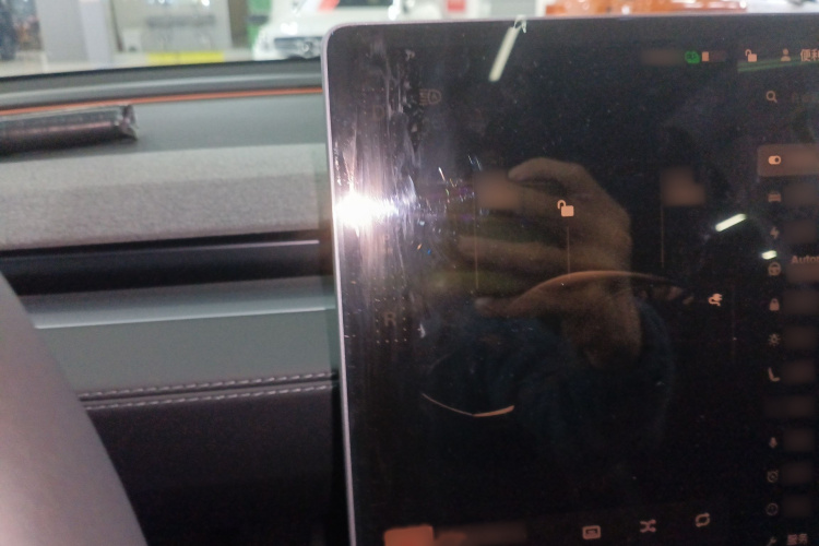 特斯拉 Model Y 2025款 后轮驱动版局部细节18