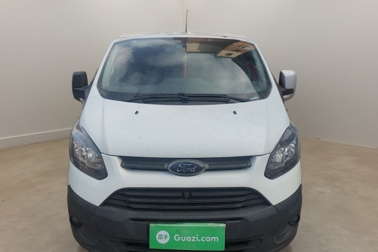 福特 全顺 2019款 2.0T柴油多功能商用车短轴低顶6座国VI车身外观2