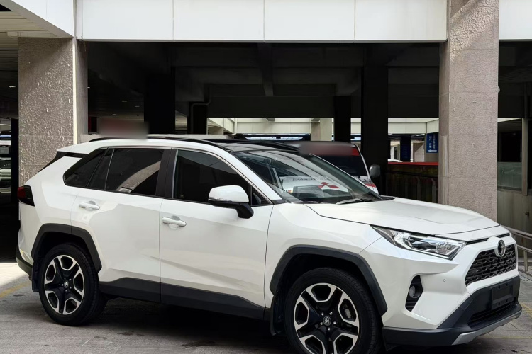 丰田 RAV4荣放 2020款 2.0L CVT四驱尊贵版车身外观6001