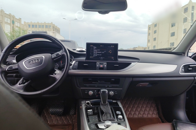奥迪A6L 2018款 30周年年型 TFSI 进取型中控内饰7002