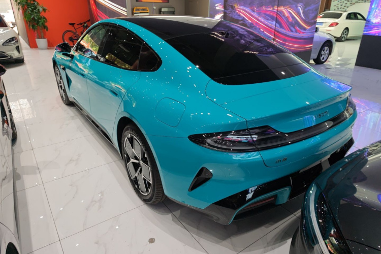 小米汽车 小米SU7 2024款 后驱长续航智驾版车身外观4