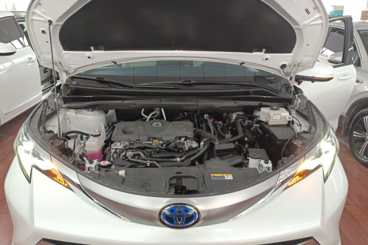 丰田 赛那SIENNA 2021款 2.5L混动 舒适版机舱底盘24
