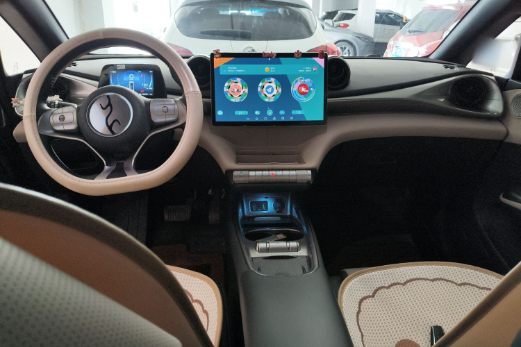 比亚迪 海豚 2023款 420km 时尚版中控内饰7002