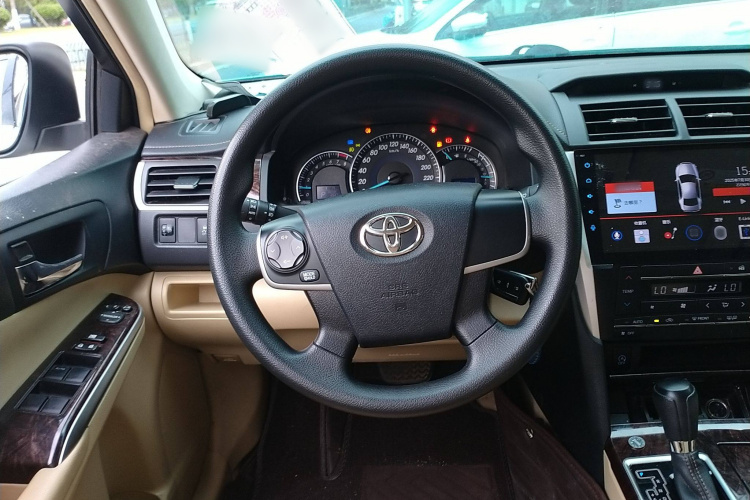 丰田 凯美瑞 2016款 2.0E 十周年纪念精英版局部细节13