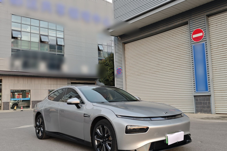 小鹏P7 2022款 480G+车身外观6004