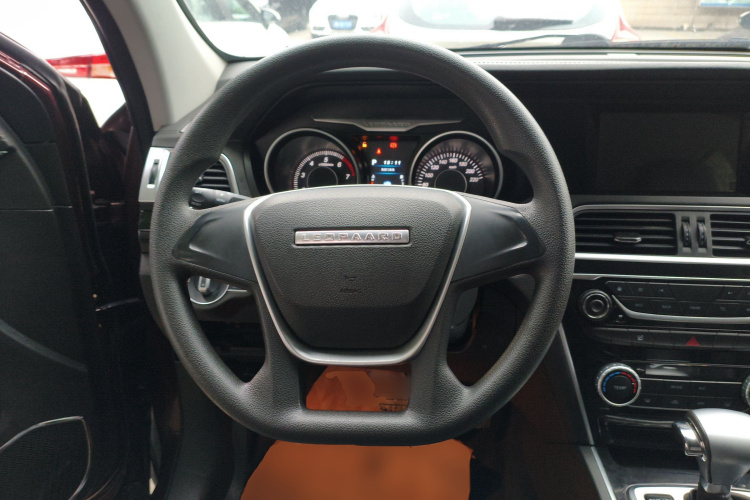 猎豹汽车 猎豹CS10 2017款 1.5T CVT精英型中控内饰13