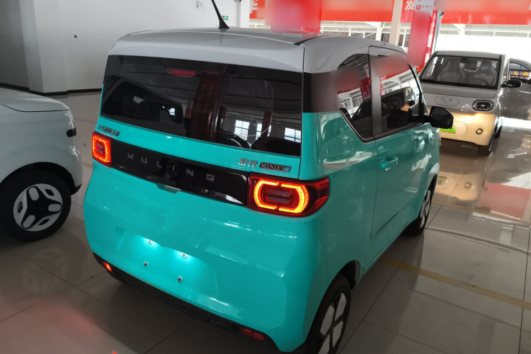 五菱汽车 宏光MINIEV 2021款 马卡龙臻享款 磷酸铁锂车身外观7