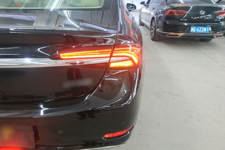 别克 君越 2020款 652T 精英型车身外观9