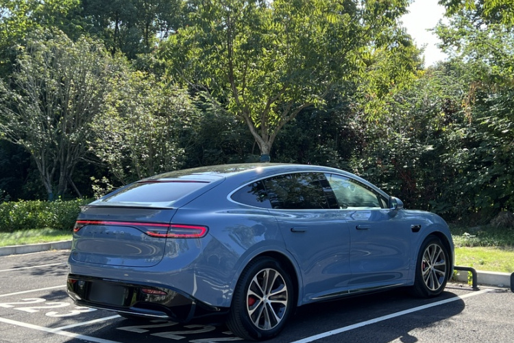 鸿蒙智行 智界R7 2024款 纯电 736km UItra车身外观6005