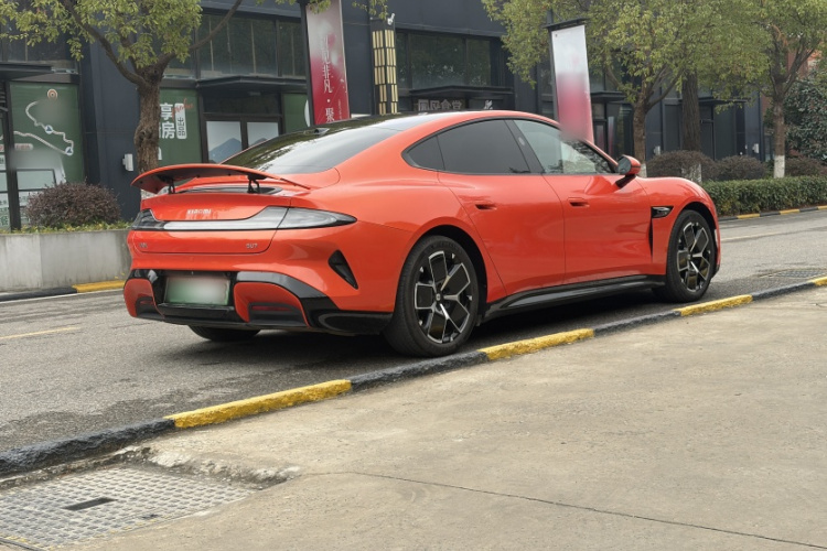 小米汽车 小米SU7 2024款 后驱超长续航高阶智驾Pro版车身外观6004