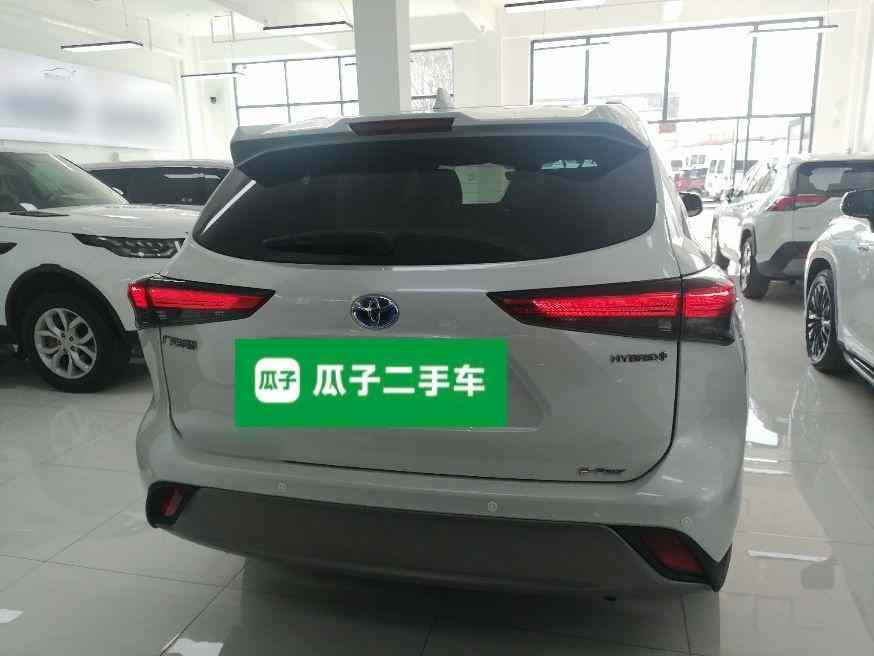 丰田 汉兰达 2023款 2.5L智能电混双擎四驱豪华版 7座(4)
