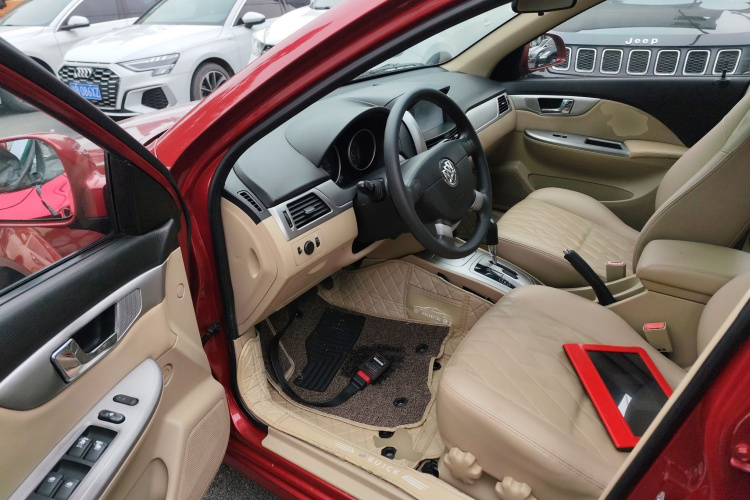 别克 凯越 2013款 1.5L 自动经典型中控内饰20