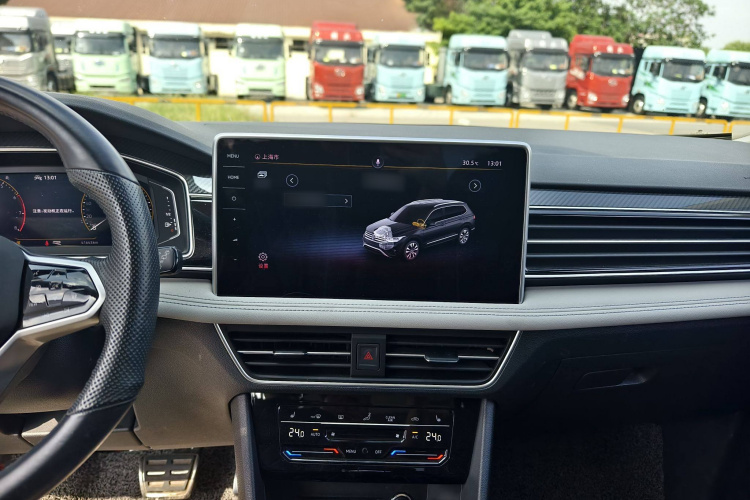 大众 途观L 2022款 330TSI 自动两驱R-Line越享版中控内饰7006
