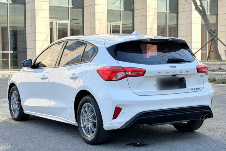 福特 福克斯 2021款 两厢 EcoBoost 180 自动锋潮型车身外观6001