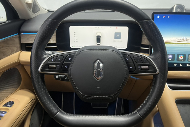 鸿蒙智行 问界M5 2022款 增程四驱性能版中控内饰7007