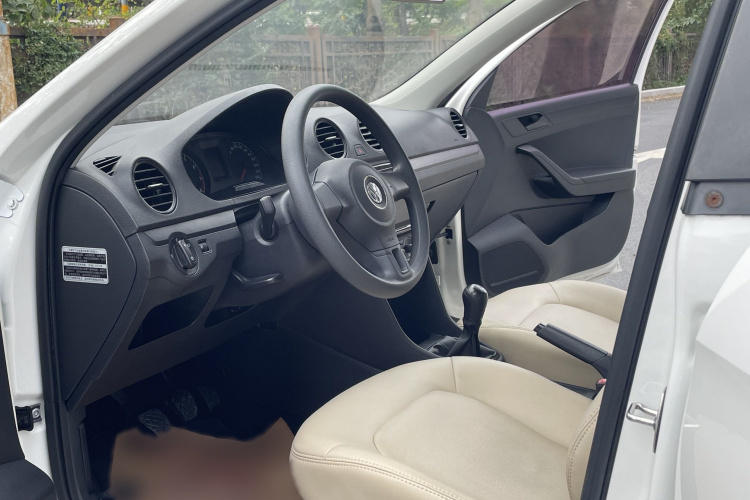 大众 捷达 2015款 质惠版 1.6L 手动时尚型中控内饰7008