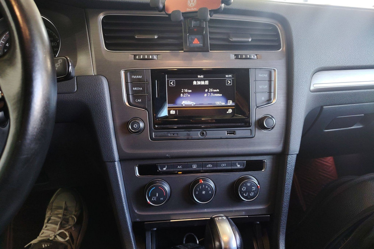 大众 高尔夫 2016款 230TSI 自动豪华型局部细节16