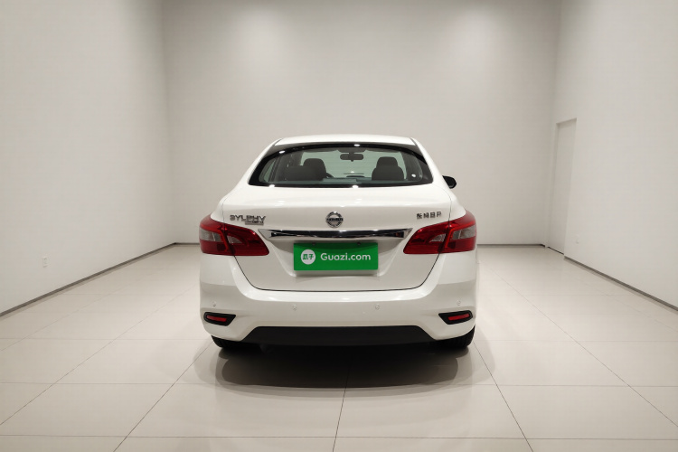 日产 轩逸 2024款 经典 1.6XE CVT舒适版车身外观6