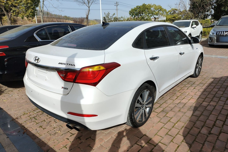 现代 名图 2016款 1.6T 自动智能型GLS车身外观7