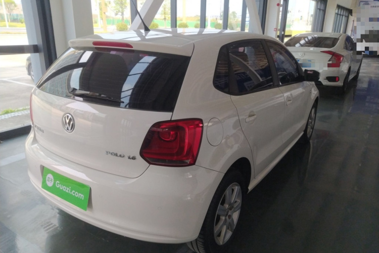 大众 Polo 2013款 1.6L 自动舒适版车身外观7