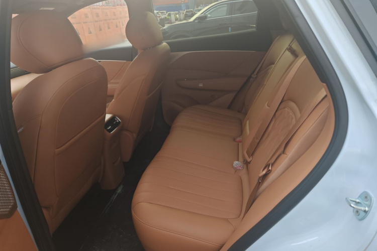 东风风神L8 2025款 185KM理想版中控内饰7003