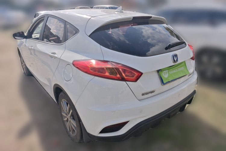 长安 逸动 2016款 XT 1.6L 自动俊酷型车身外观6003