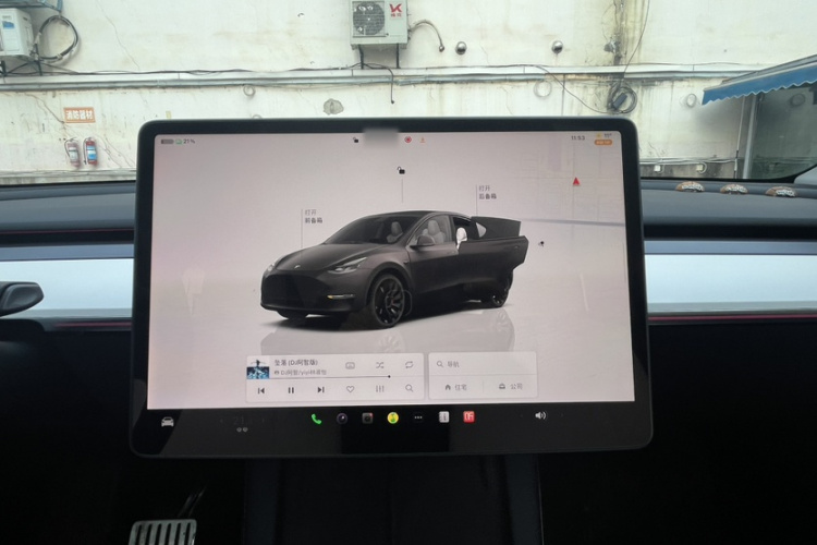 特斯拉 Model Y 2021款 Performance高性能全轮驱动版中控内饰7005