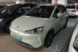 哪吒汽车 哪吒V 2022款 潮 400 Lite