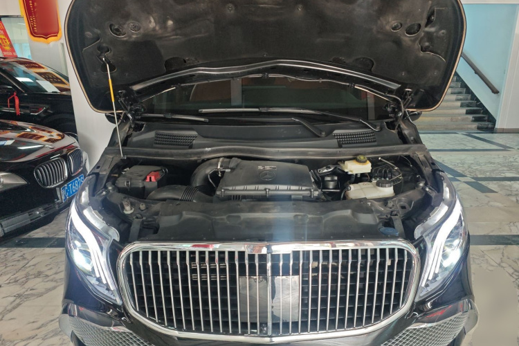 奔驰 威霆 2023款 2.0T 精英版 7座局部细节24