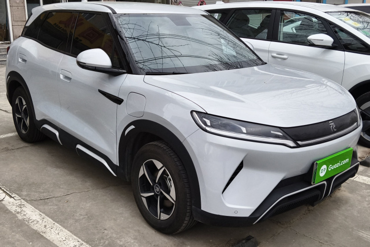 比亚迪 元UP 2024款 401KM 领先型车身外观3