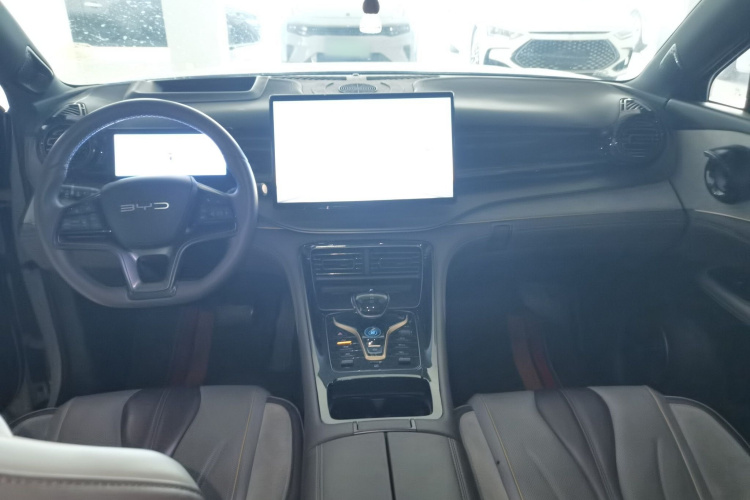 比亚迪 护卫舰07 2023款 DM-i 100KM 尊贵型中控内饰12