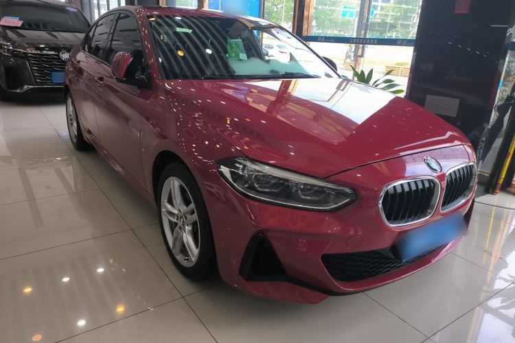 宝马1系 2019款 118i M运动套装车身外观3