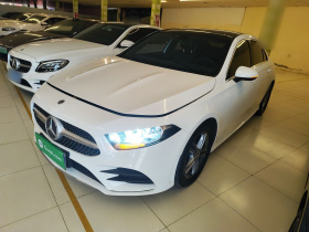 奔驰A级 2022款 改款 A 180 L 运动轿车