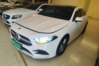 奔驰A级 2022款 改款 A 180 L 运动轿车