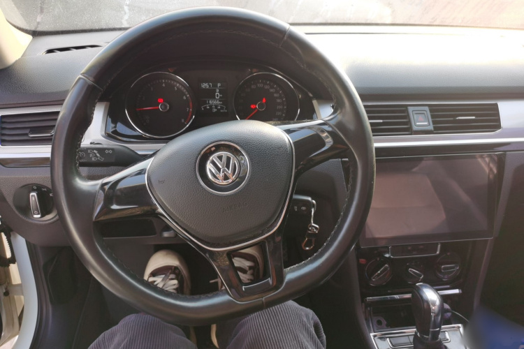 大众 宝来 2017款 1.6L 自动舒适型中控内饰13