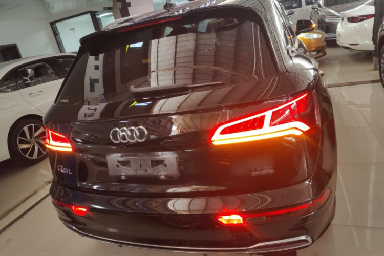 奥迪Q5L 2018款 45 TFSI 尊享时尚型 国VI车身外观6004