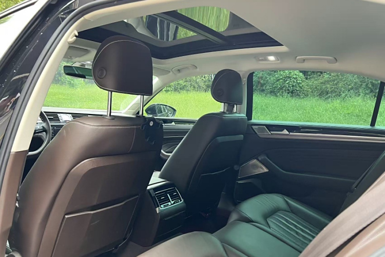 大众 辉昂 2021款 380TSI 豪华版中控内饰7004