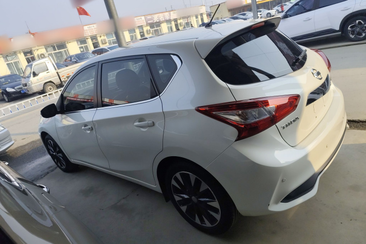 日产 骐达TIIDA 2016款 1.6L CVT智尊版车身外观4