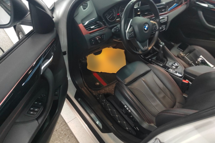 宝马X1 2016款 xDrive20Li 豪华型中控内饰20