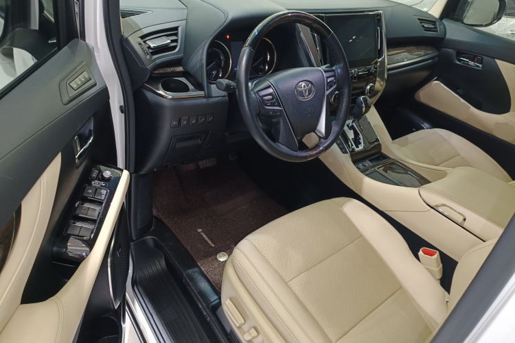 丰田 埃尔法 2021款 双擎 2.5L 尊贵版中控内饰20