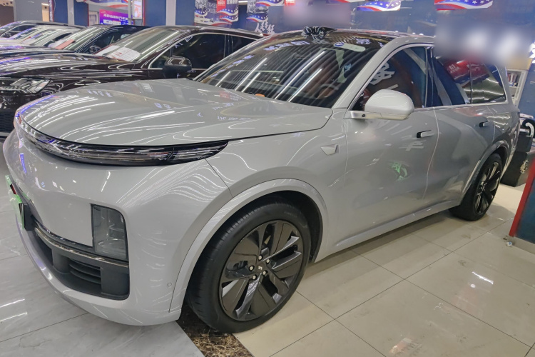 理想汽车 理想L9 2022款 Max车身外观4