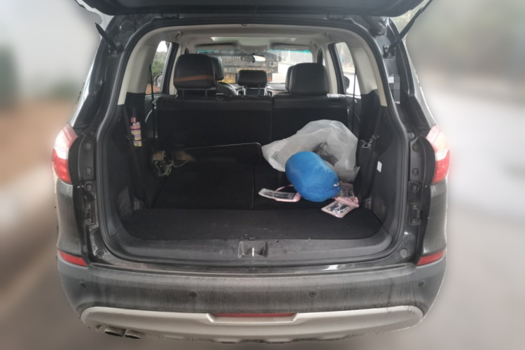 SWM斯威汽车 SWM斯威X7 2017款 1.5T 自动智享型 7座中控内饰23